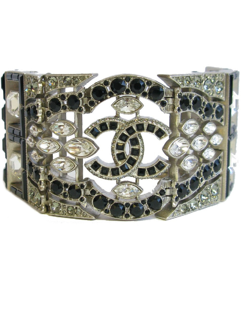 CHANEL Couture articulated cuff bracelet in matte silver metal set with Swarovski rhinestones