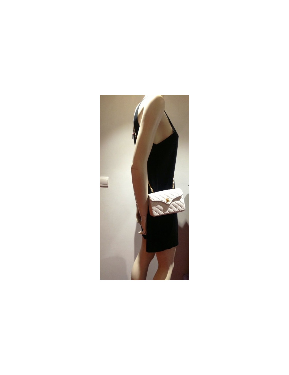 Petit sac CHANEL "Mademoiselle" cuir matelassé blanc