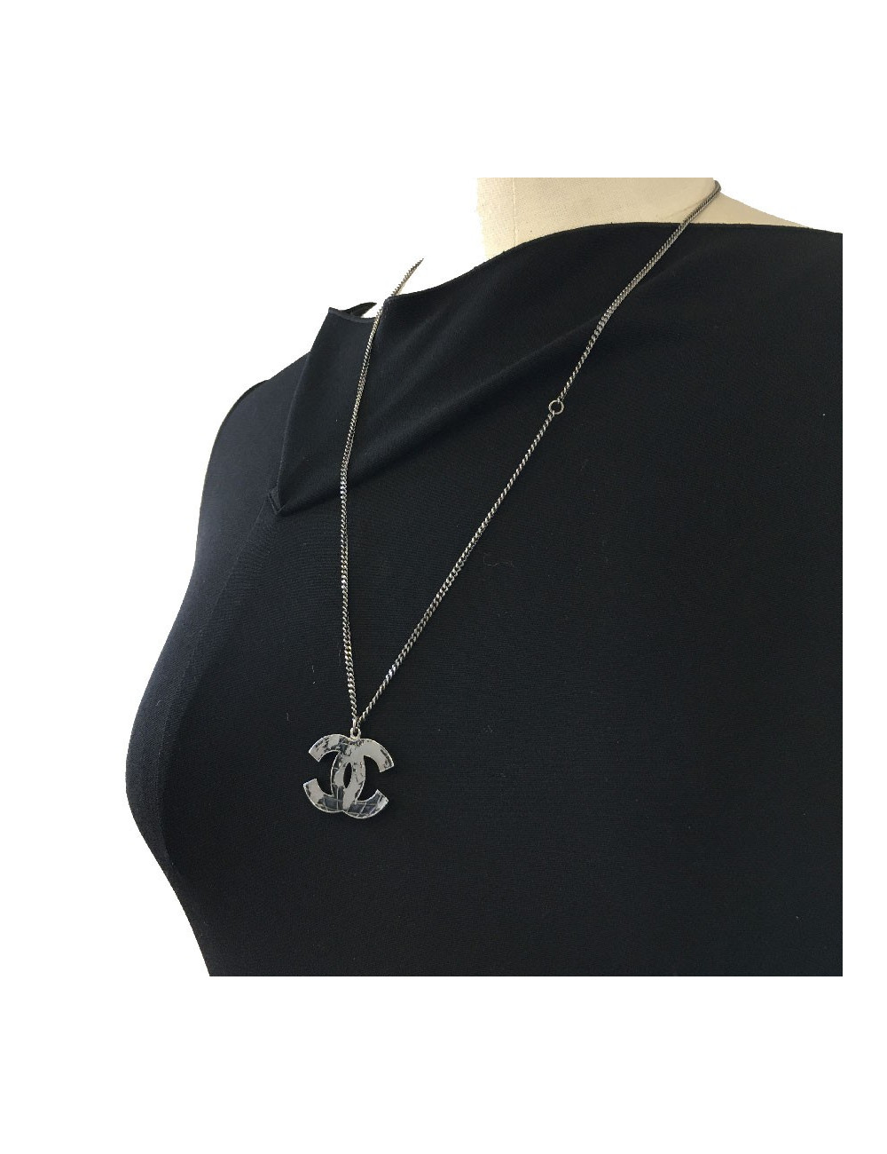 Collier CHANEL "CC" métal ruthénium