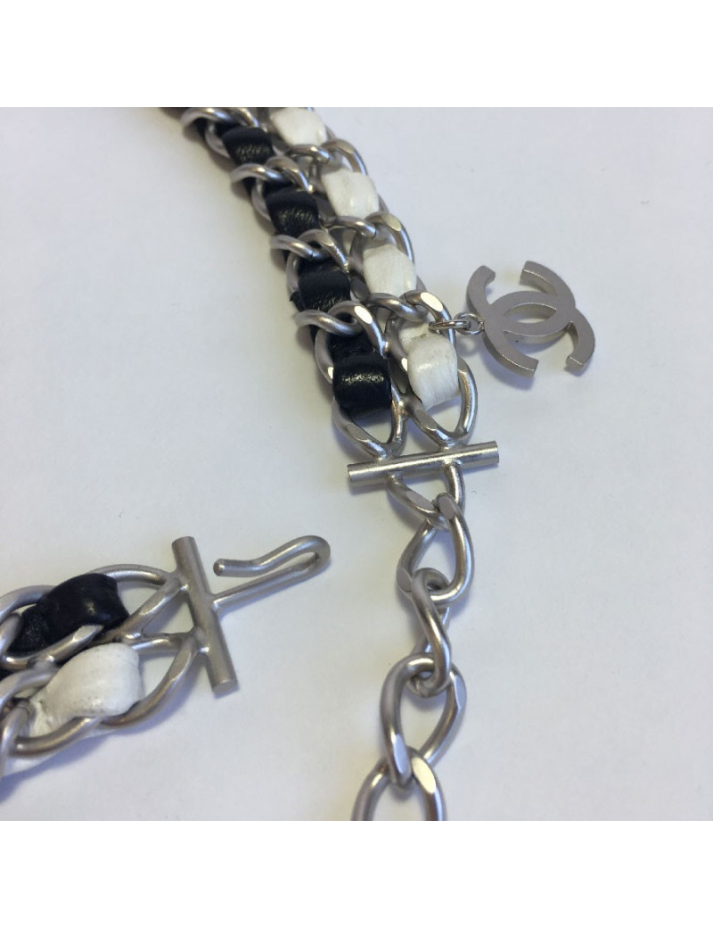Ceinture CHANEL T85 en chaine argentée et cuir blanc et noir 