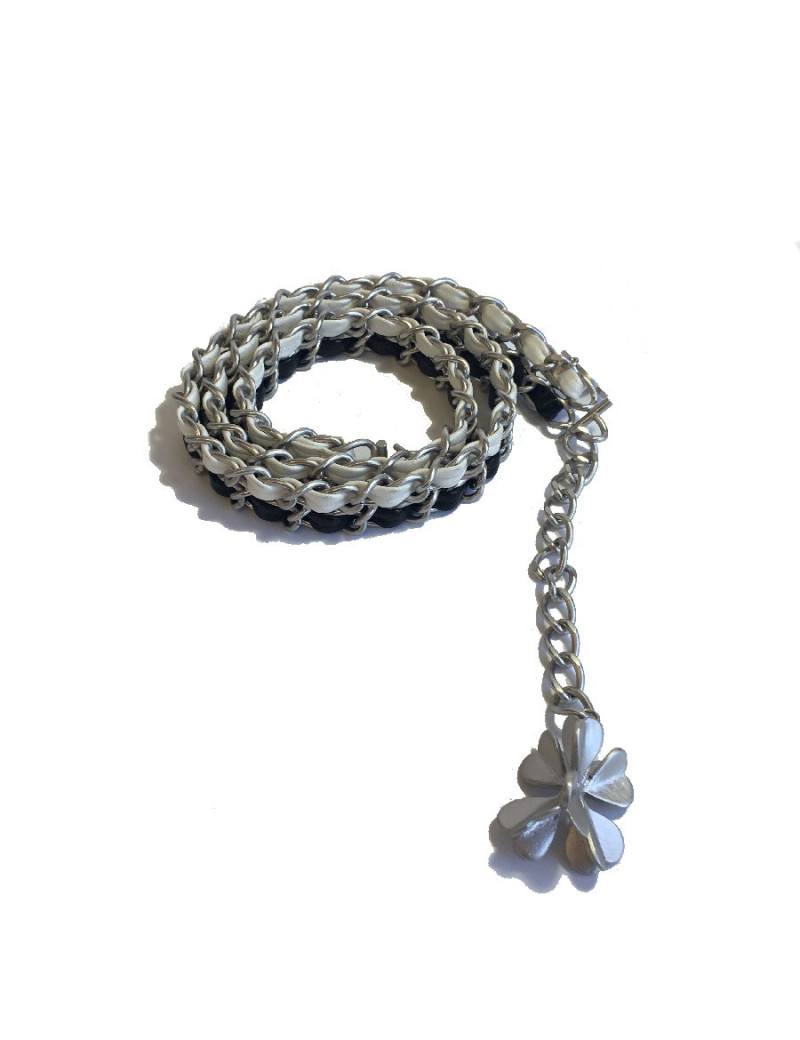 Ceinture CHANEL T85 en chaine argentée et cuir blanc et noir 
