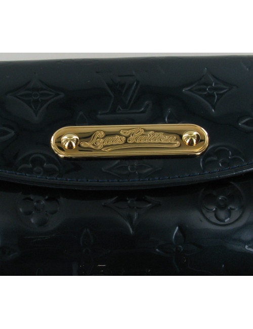 Pochette LOUIS VUITTON cuir vernis bleu monogramme "LV"