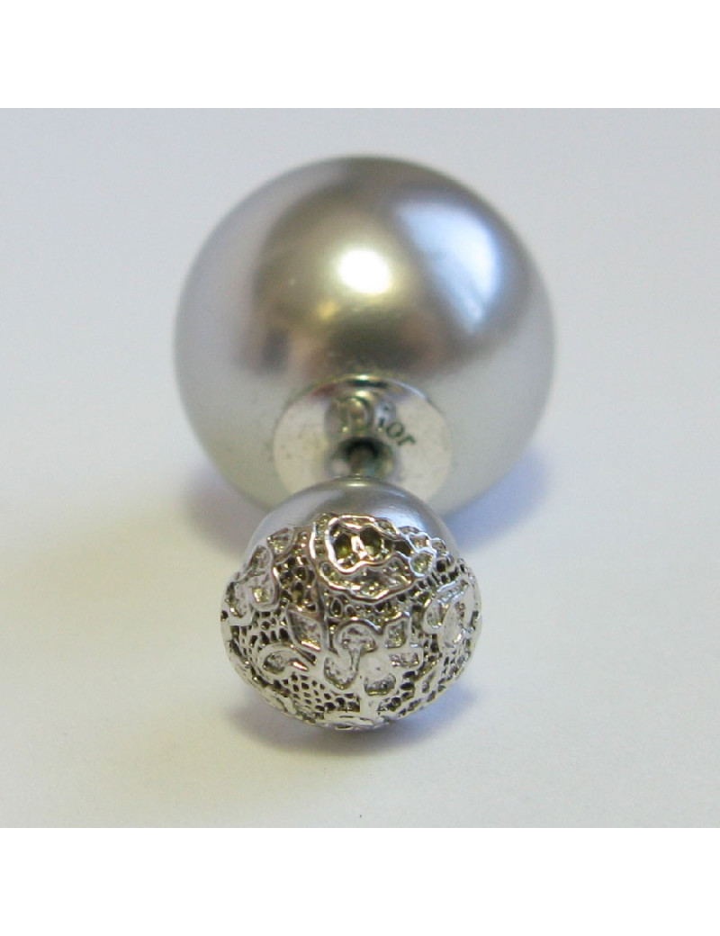 Boucle d'oreille clou "Tribales" DIOR argenté mat