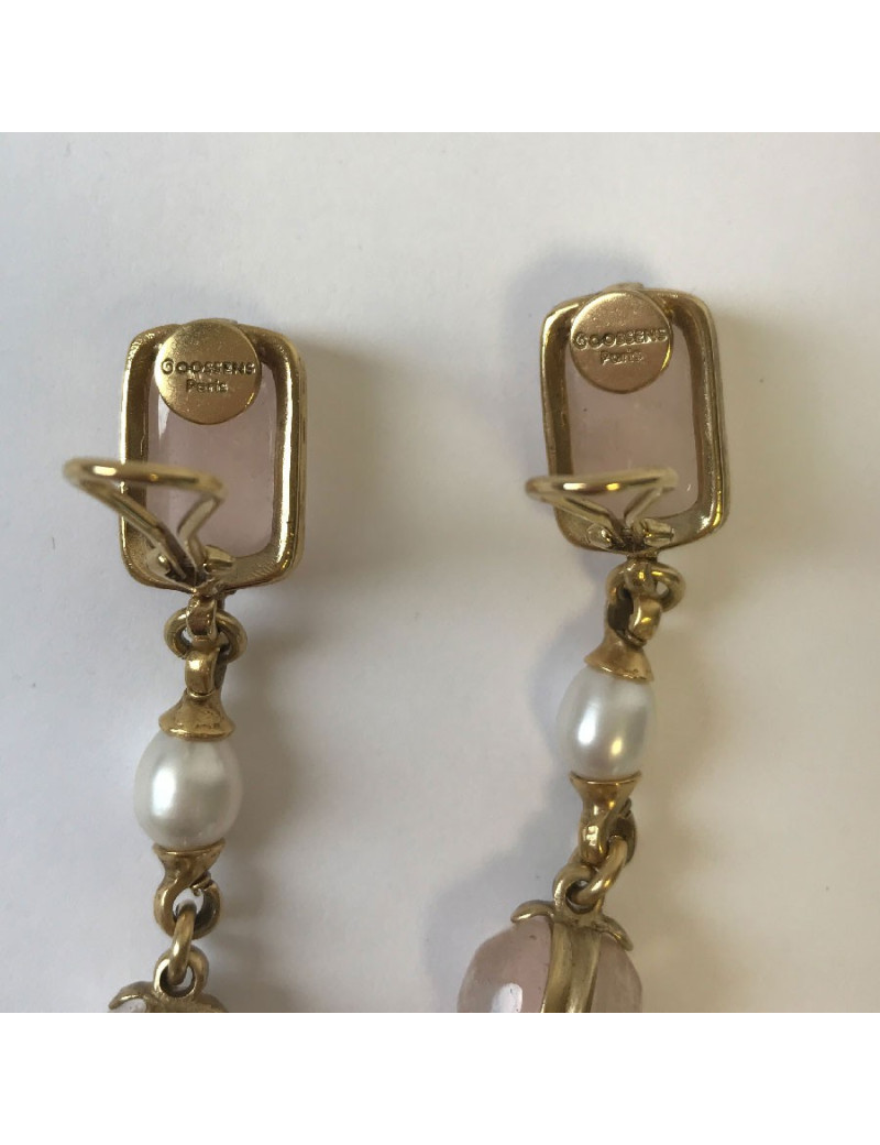 Boucles d'oreille GOOSSENS pendantes en pâte de verre blanche et rose pâle