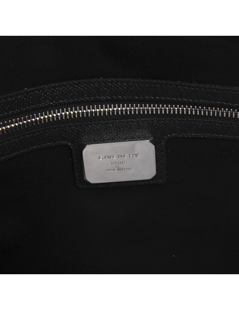 Sac  GIVENCHY cuir noir et blanc