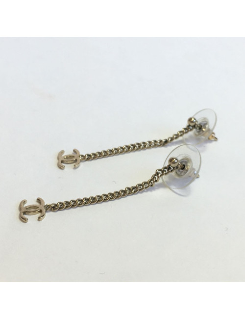Boucles d'oreille clous CHANEL Pendantes