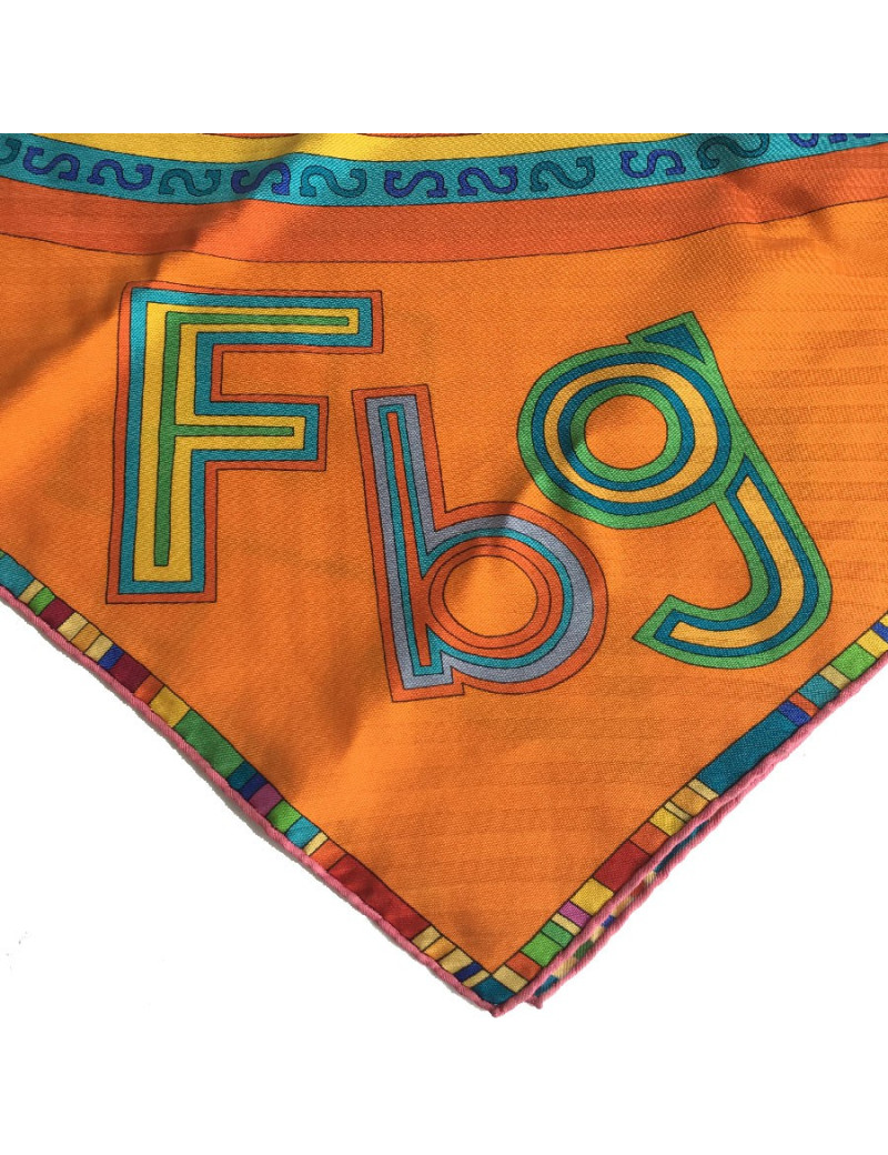 Grand foulard HERMES 