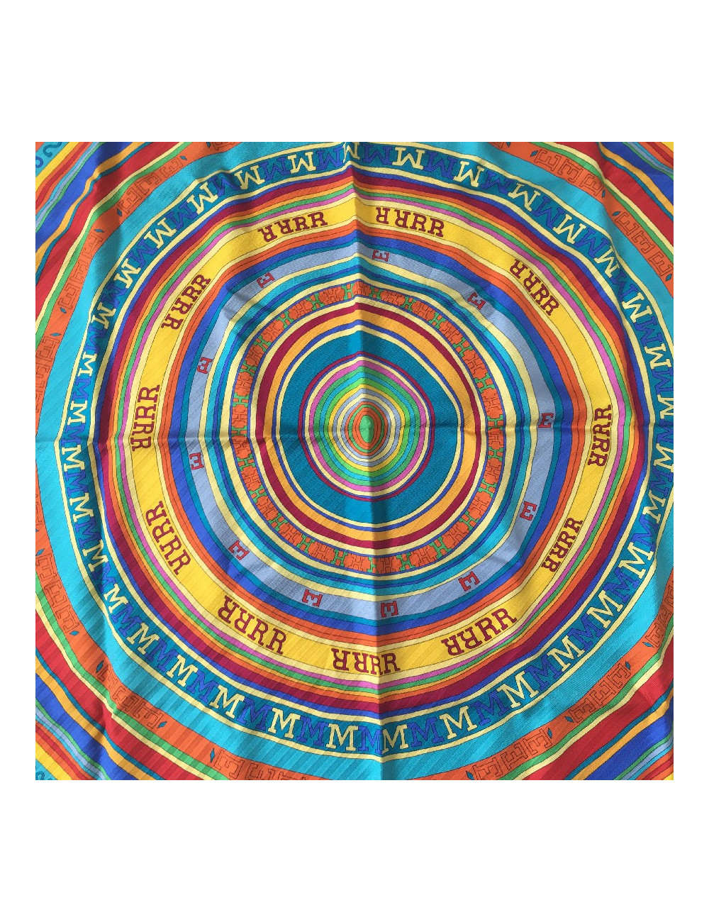 Carré HERMES 'Tohu Bohu' en soie orange et fond multicolore