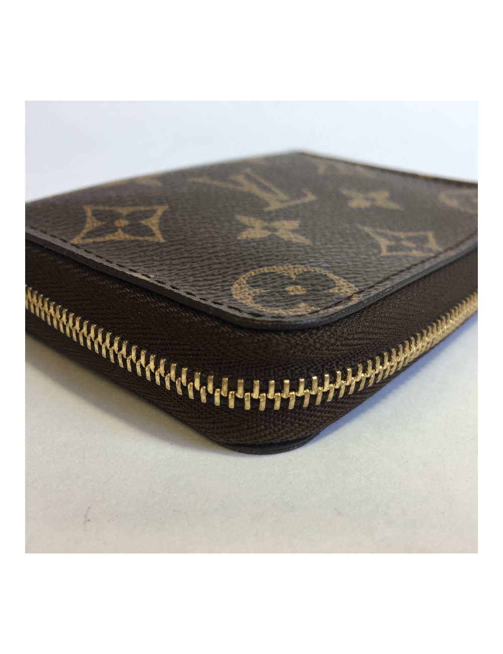  LOUIS VUITTON "Zippy" wallet in brown monogram canvas