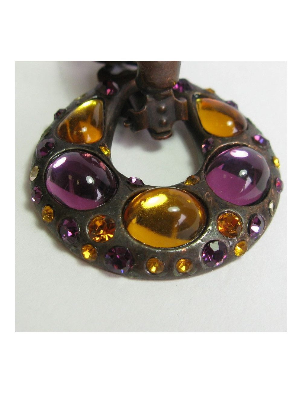  YSL YVES SAINT LAURENT Vintage clip-on earrings in bronze metal, rhinestones and resin