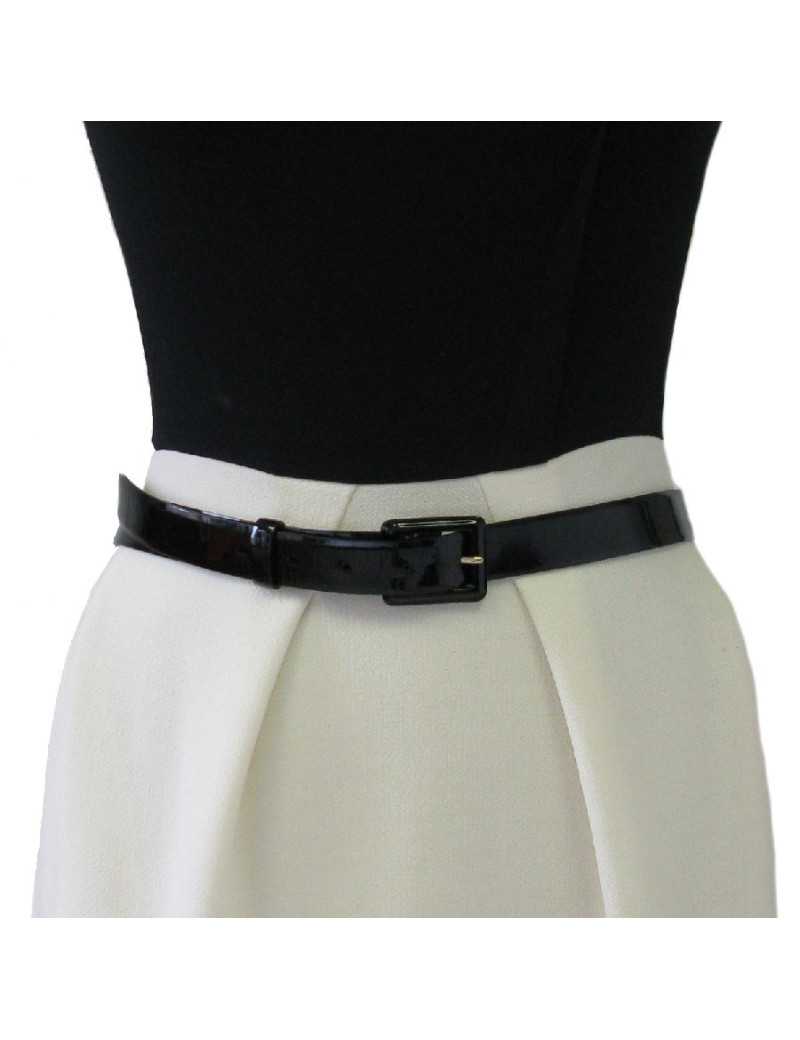 CHANEL belt in black patent leather size 85