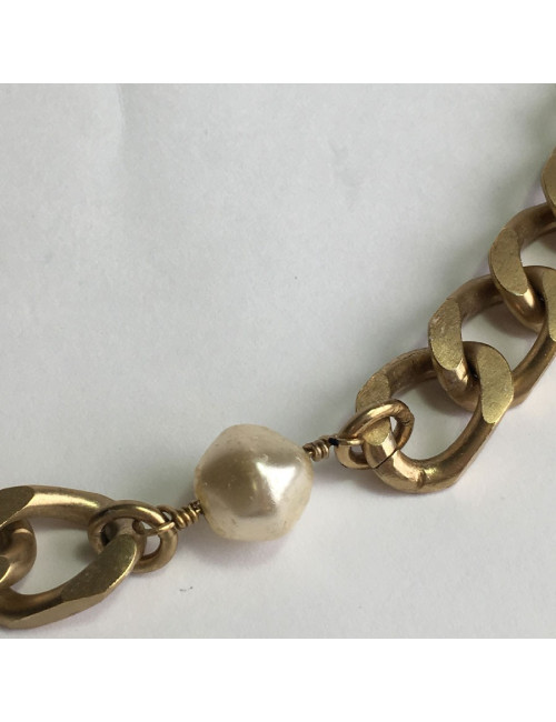 CHANEL vintage Necklace belt in matte gilded metal and pearls