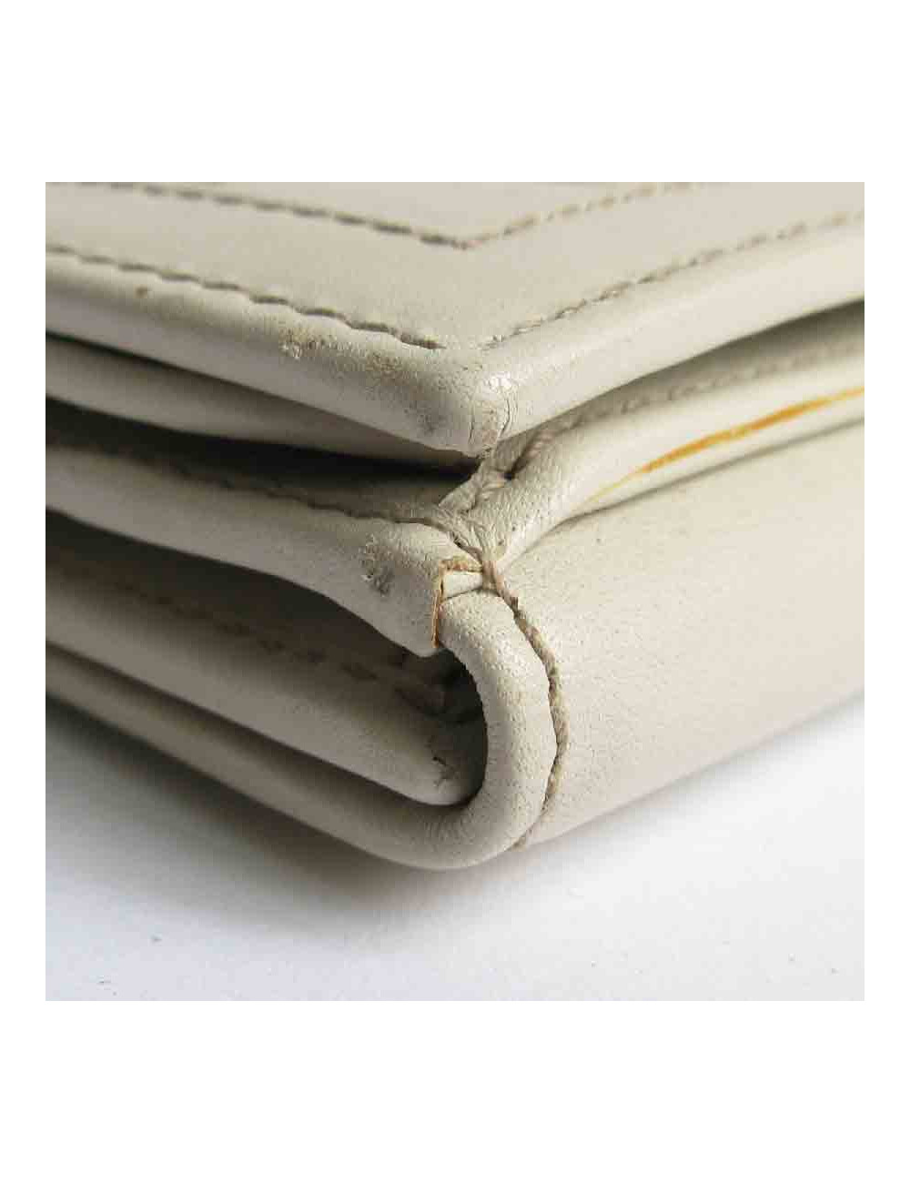 Portefeuille GUCCI cuir embossé GG beige