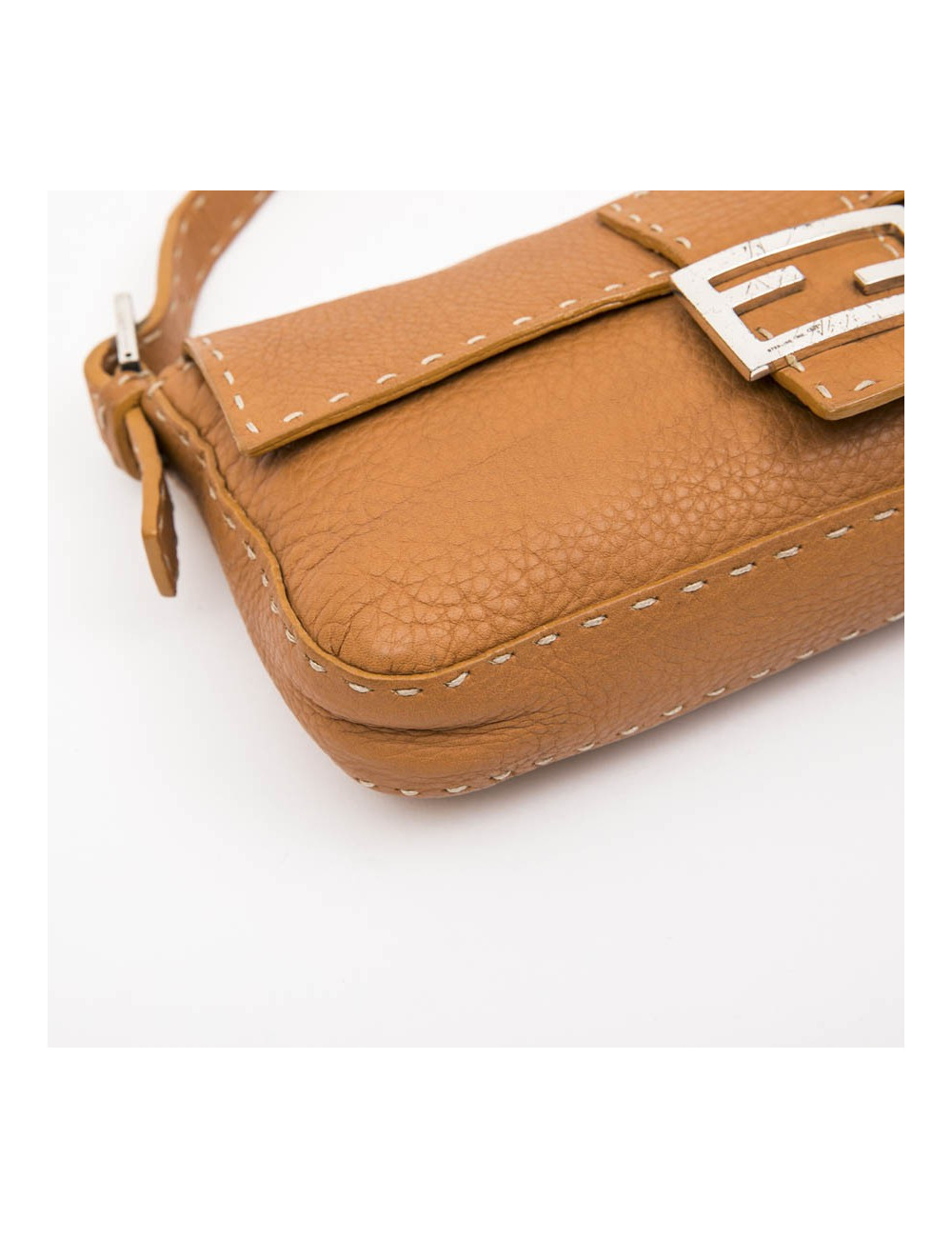 Sac baguette FENDI cuir taurillon gold