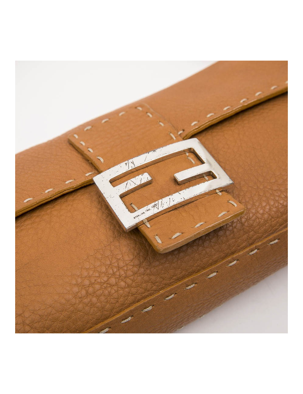 Sac baguette FENDI cuir taurillon gold