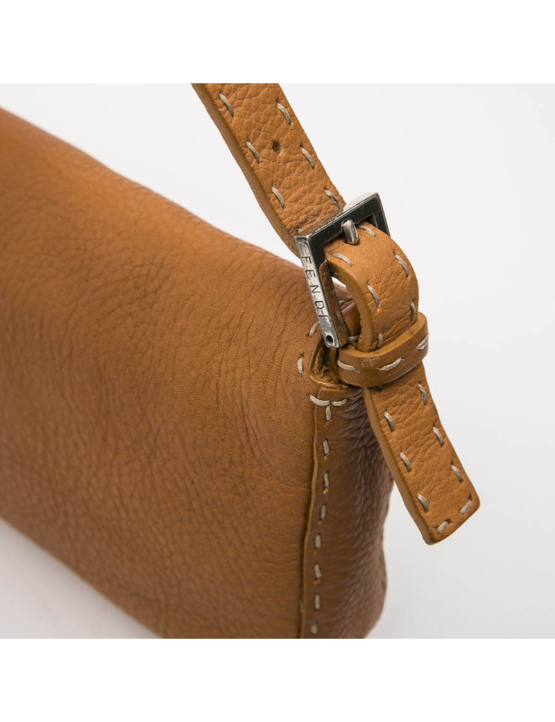 FENDI baguette bag in gold taurillon leather