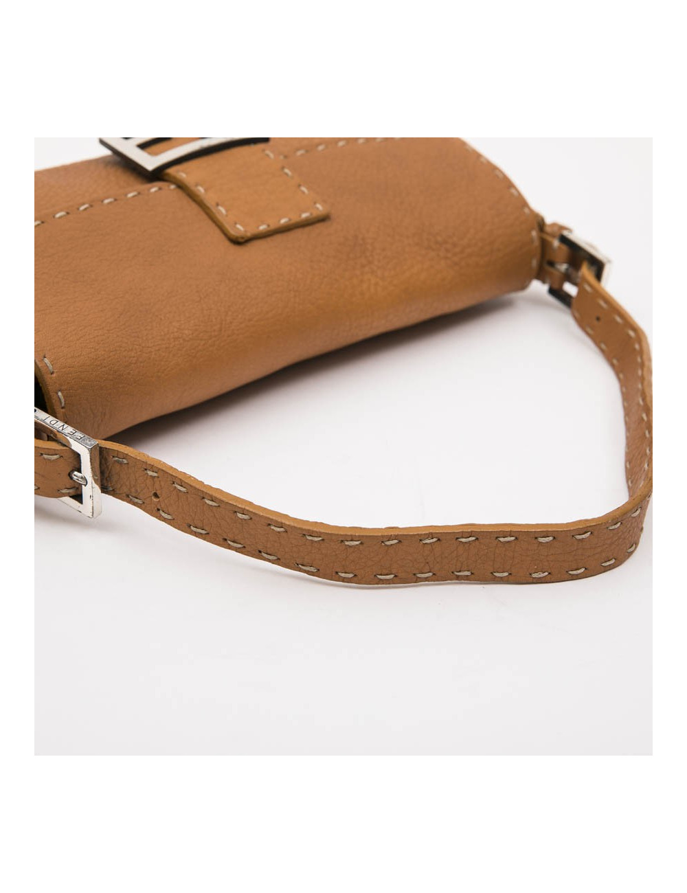 Sac baguette FENDI cuir taurillon gold