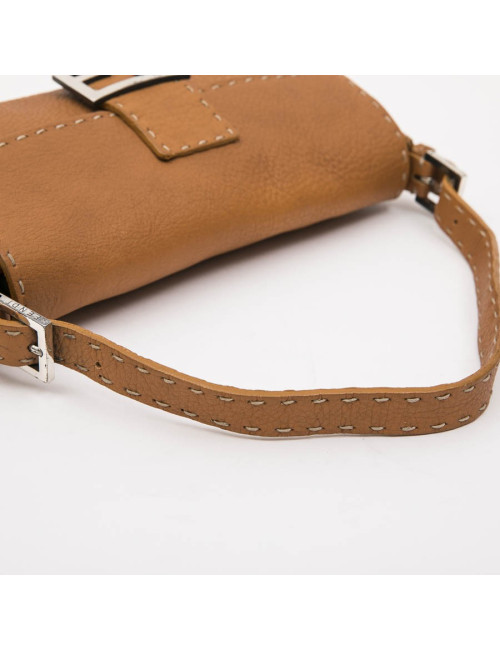 Sac baguette FENDI cuir taurillon gold