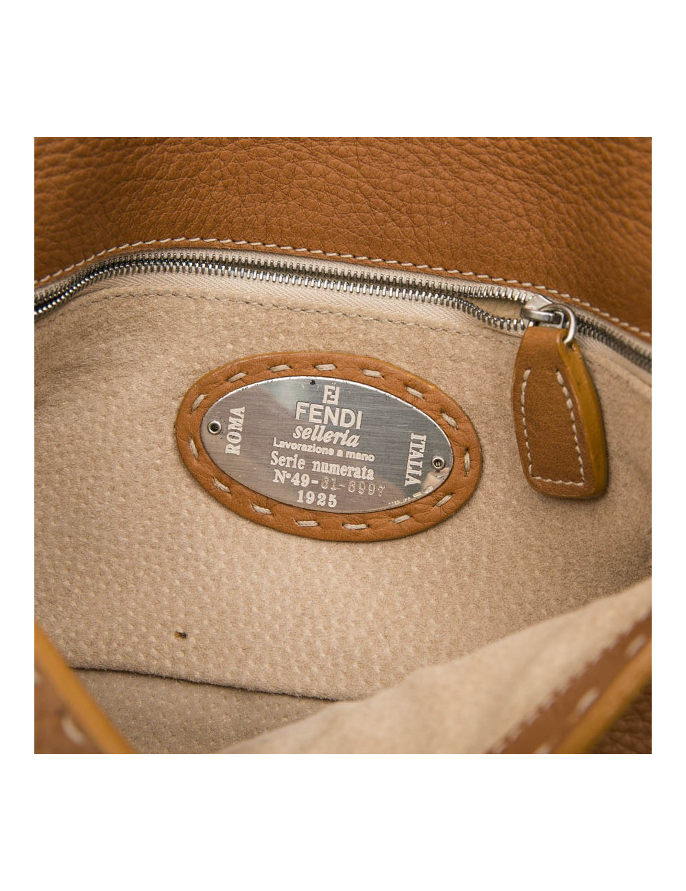 FENDI baguette bag in gold taurillon leather