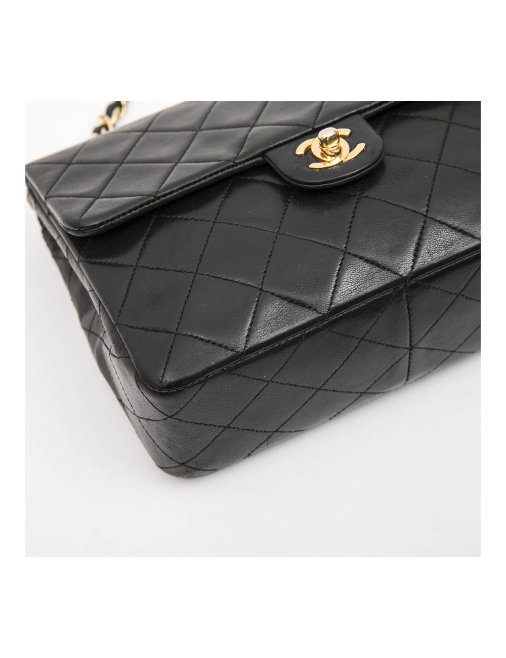 CHANEL vintage mini bag in black quilted lambskin leather