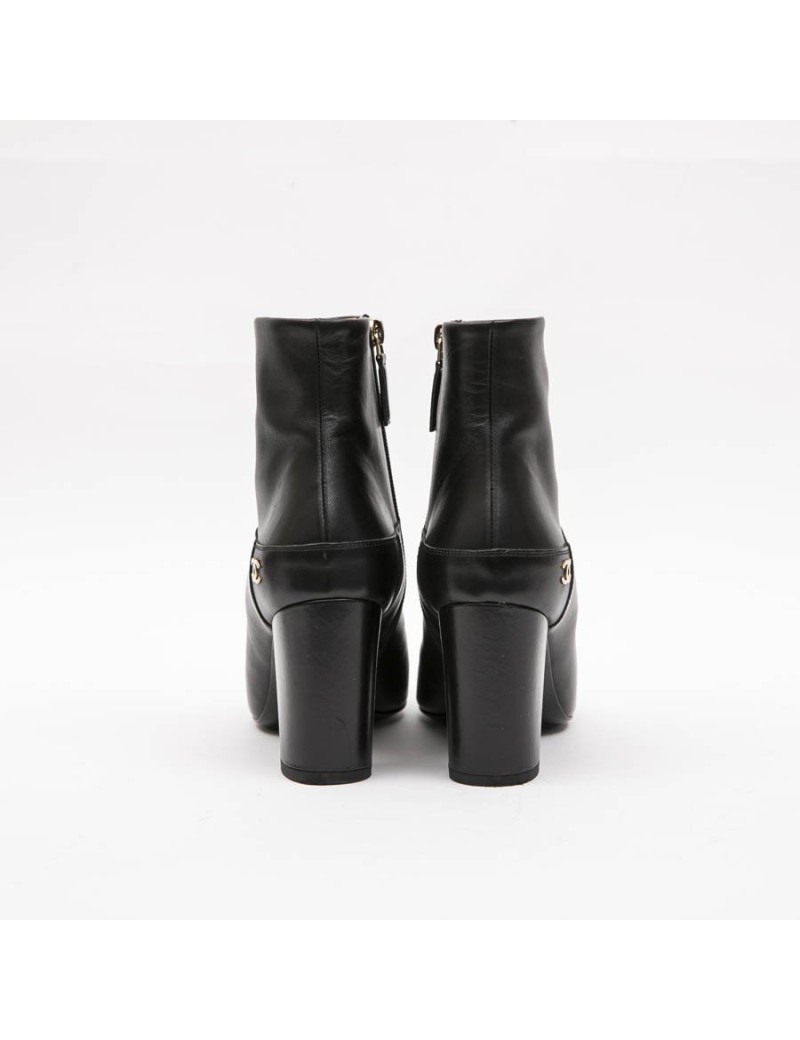CHANEL boots in black lamb leather size 37fr
