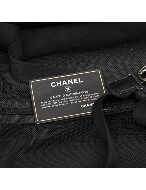 Valise  roulante CHANEL cuir matelassé noir