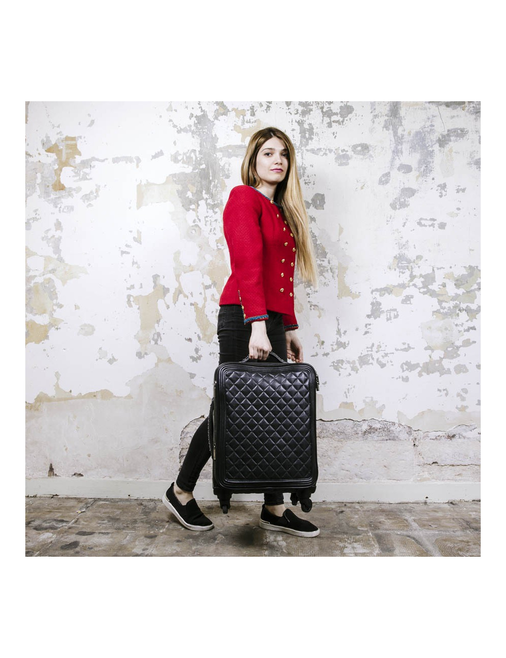 Valise  roulante CHANEL cuir matelassé noir