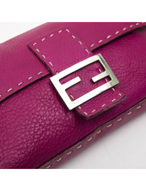 Sac baguette FENDI cuir taurillon fuchsia