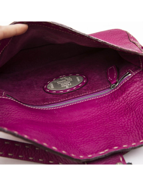 Sac baguette FENDI cuir taurillon fuchsia