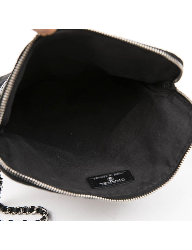 CHANEL Ipad case in black smooth quilted leather