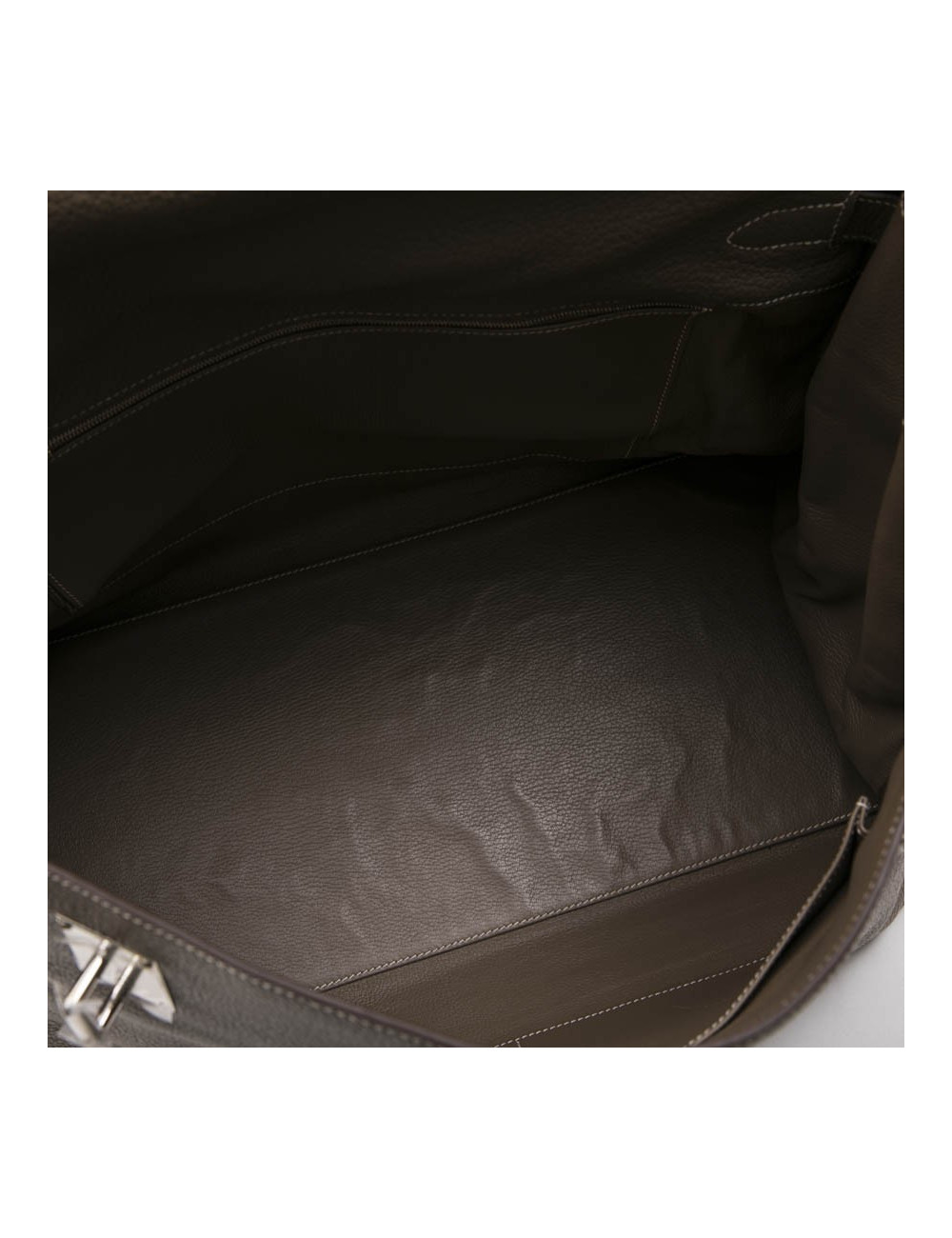 HERMES Kelly II 50 in étoupe Clémence lambskin leather with white stitching