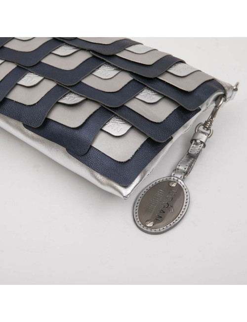 Pochette HOGAN by KARL LAGERFELD en cuir argent et bleu 
