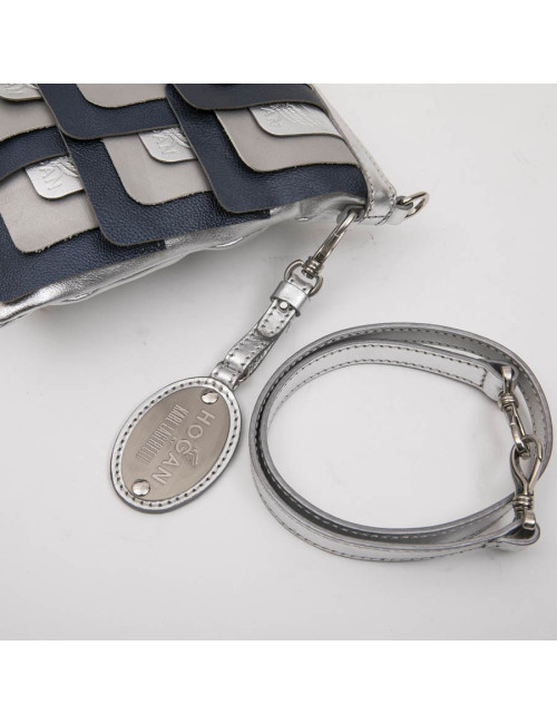 Pochette HOGAN by KARL LAGERFELD en cuir argent et bleu 