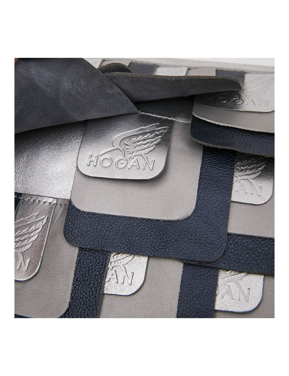 Pochette HOGAN by KARL LAGERFELD en cuir argent et bleu 