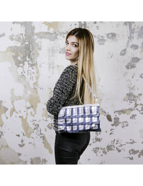 Pochette HOGAN by KARL LAGERFELD en cuir argent et bleu 