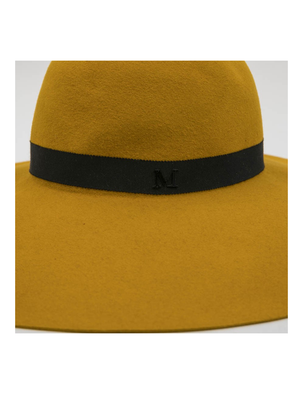 E.S Chapeau TM MAISON MICHEL en feutrine jaune