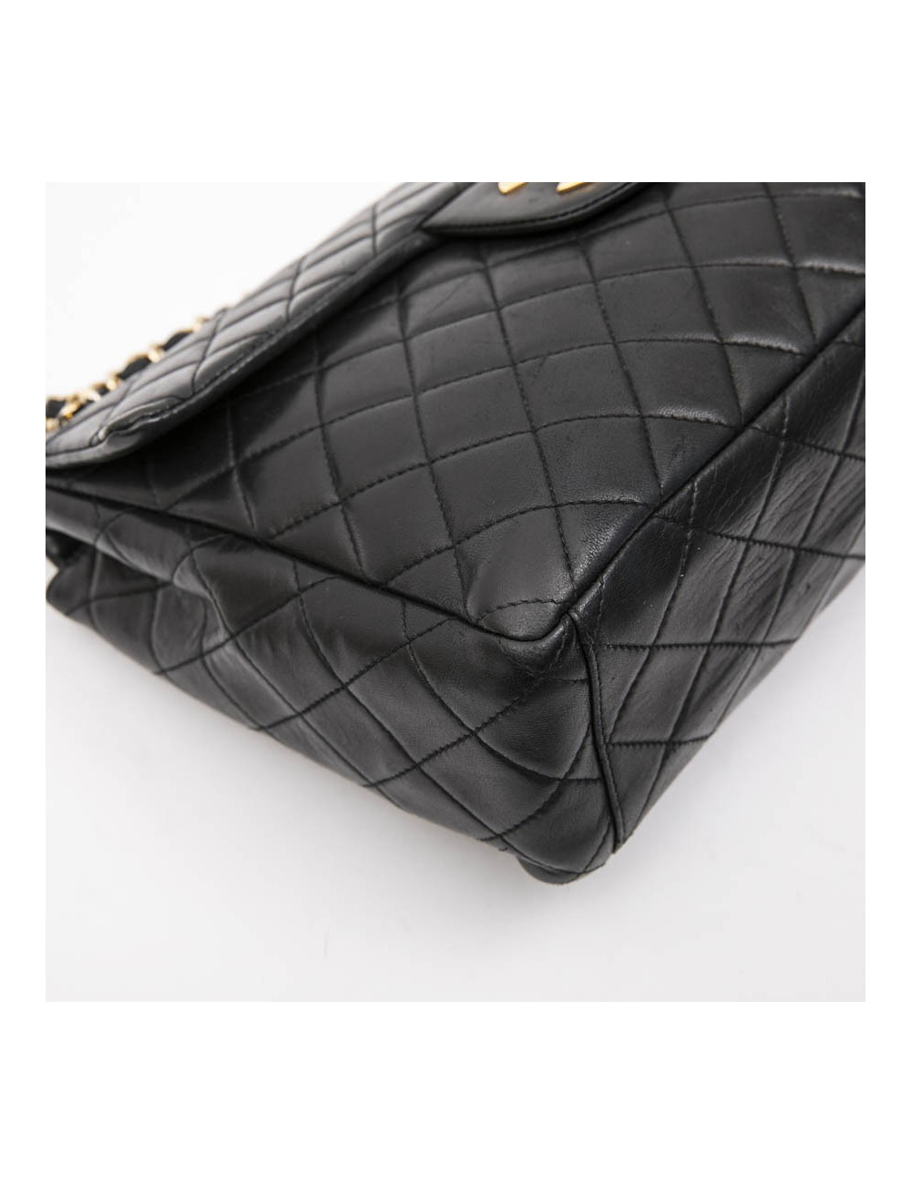 Sac jumbo CHANEL cuir d'agneau lisse matelassé noir Vintage