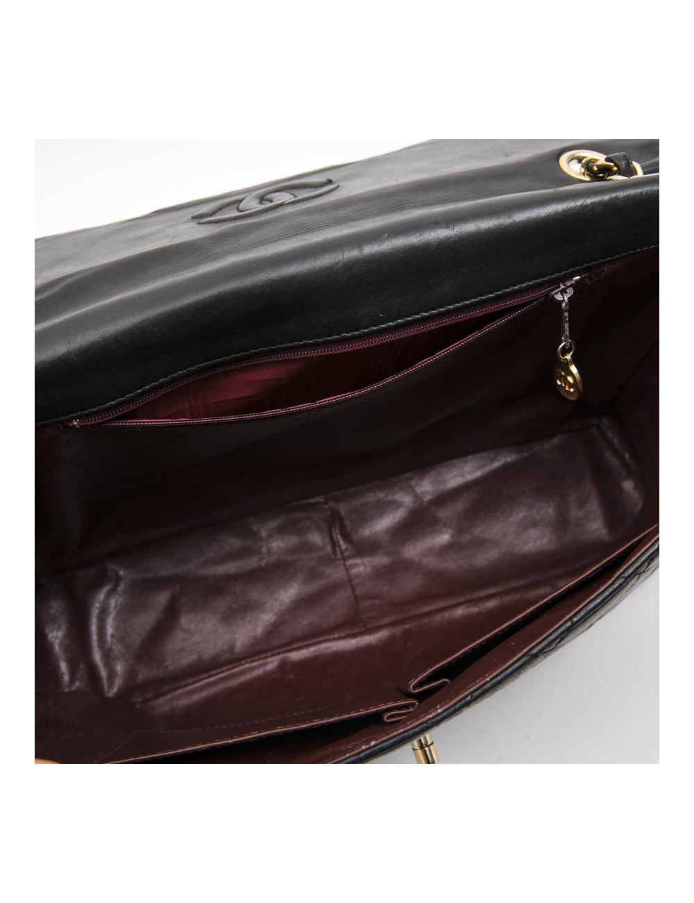 Sac jumbo CHANEL cuir d'agneau lisse matelassé noir Vintage