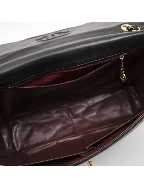 Sac jumbo CHANEL cuir d'agneau lisse matelassé noir Vintage