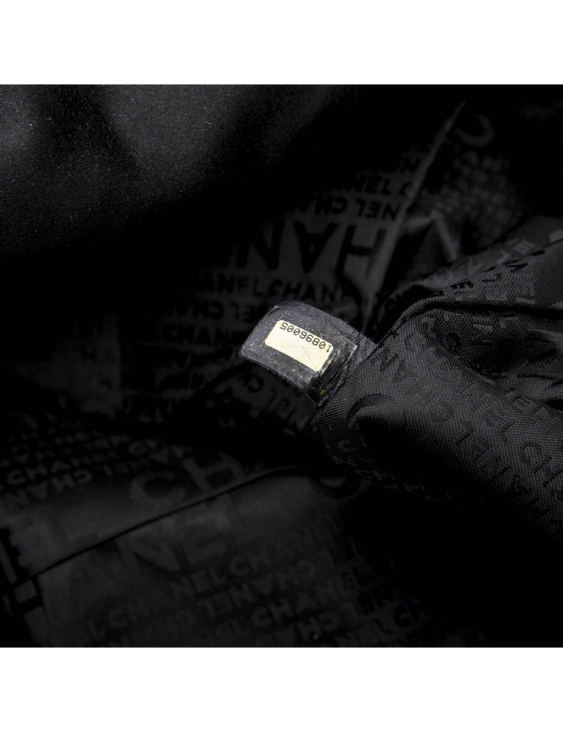 Sac CHANEL en satin duchesse noir