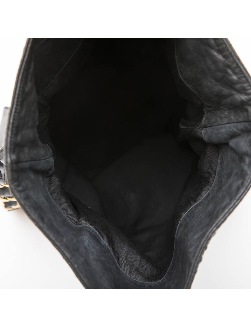 Sac seau CHANEL cuir matelassé Vintage