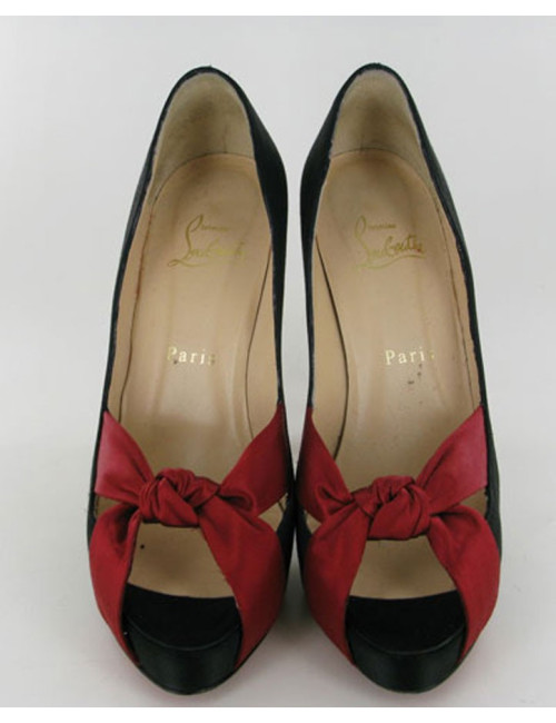 Escarpins LOUBOUTIN T37 satin noir et rouge