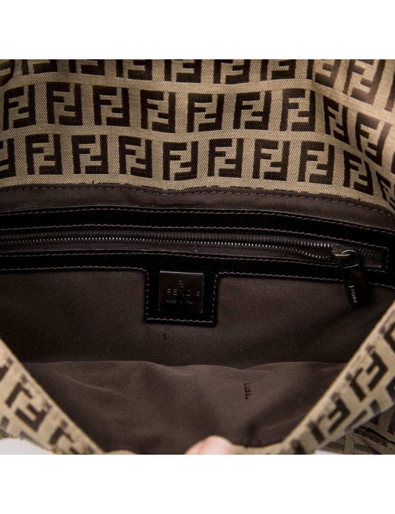 Sac baguette FENDI toile monogram brodé de fils d'or 