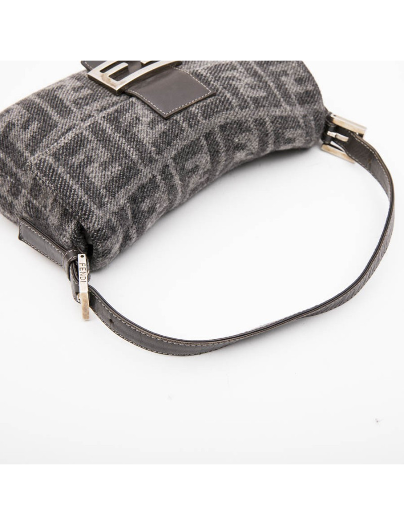 FENDI baguette bag in gray monogram wool