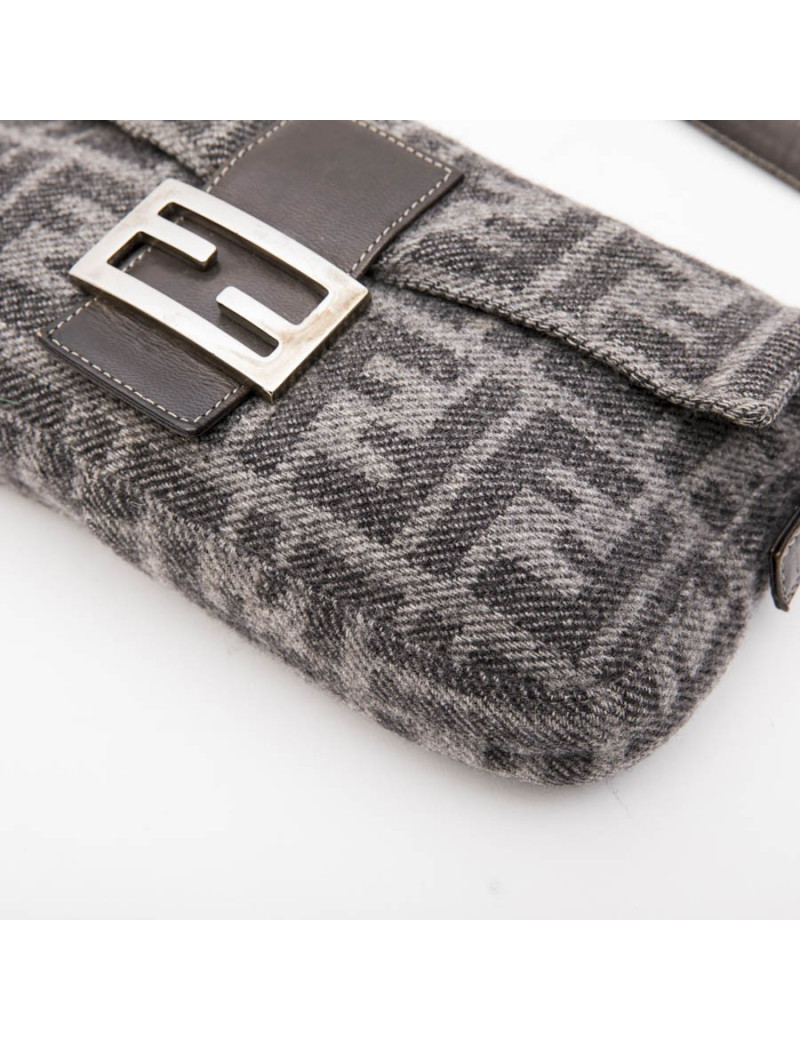 FENDI baguette bag in gray monogram wool