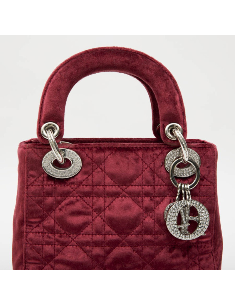 Mini sac Lady D  CHRISTIAN DIOR en velours de soie rouge cardinal