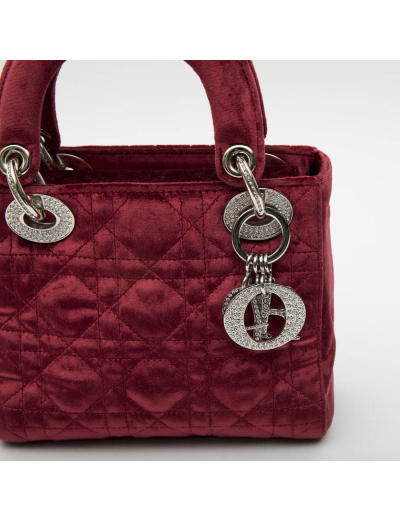 Mini sac Lady D  CHRISTIAN DIOR en velours de soie rouge cardinal