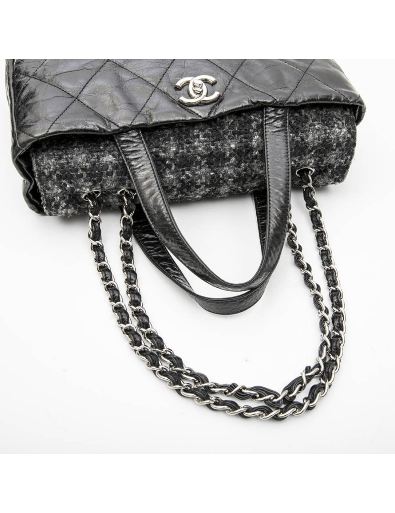 Sac CHANEL cuir vieilli noir et rabat en tweed gris