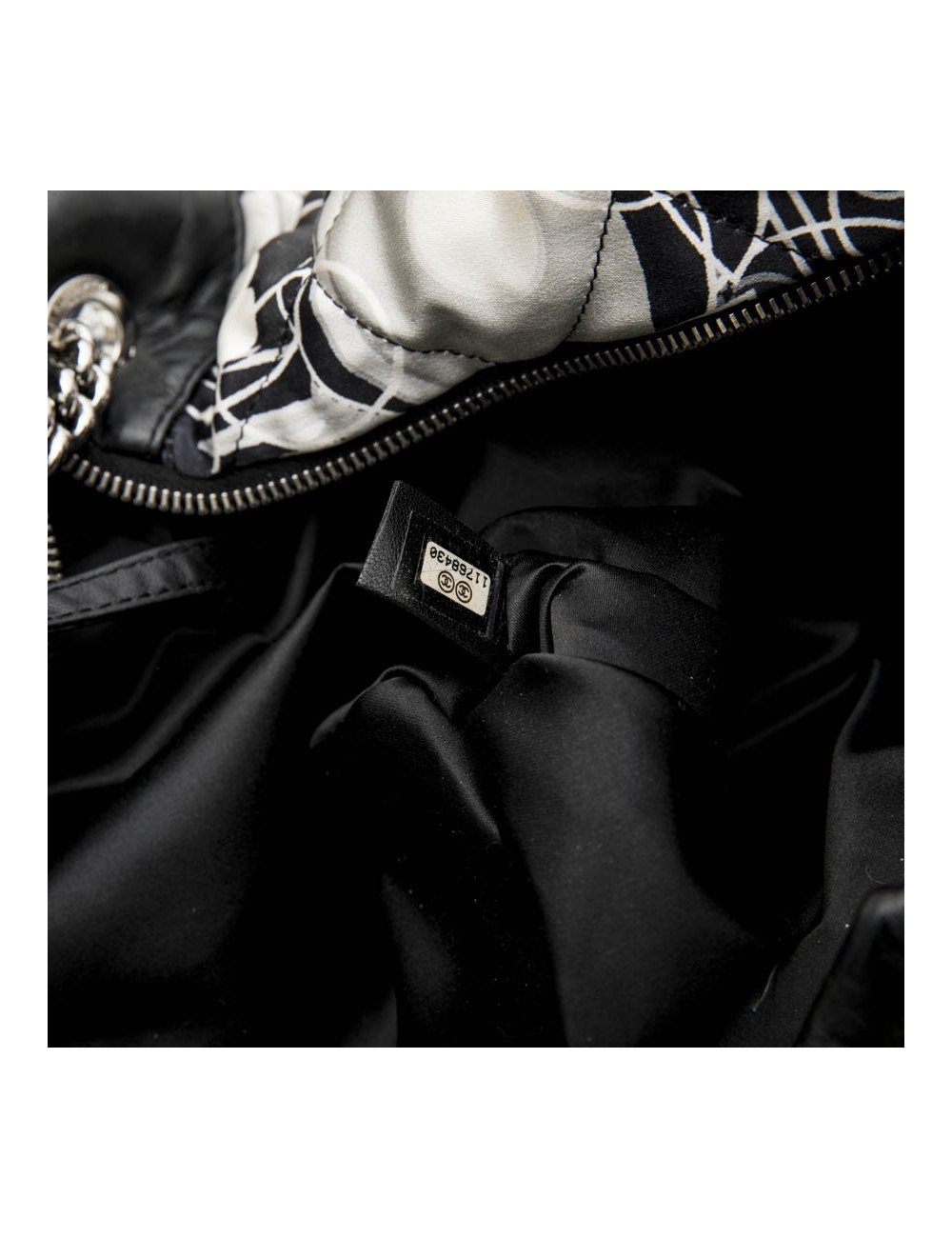 Sav cabas CHANEL en foulard soie 