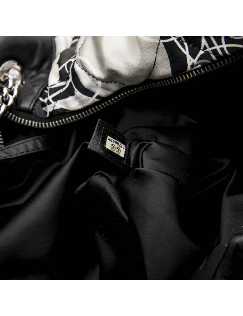 Sav cabas CHANEL en foulard soie 